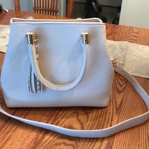 VEGAN NWOT beautiful handbag with lots of compartments